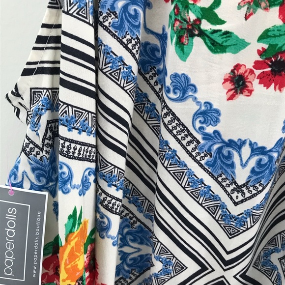 Adorable Paper Dolls halter neck top - Picture 6 of 8